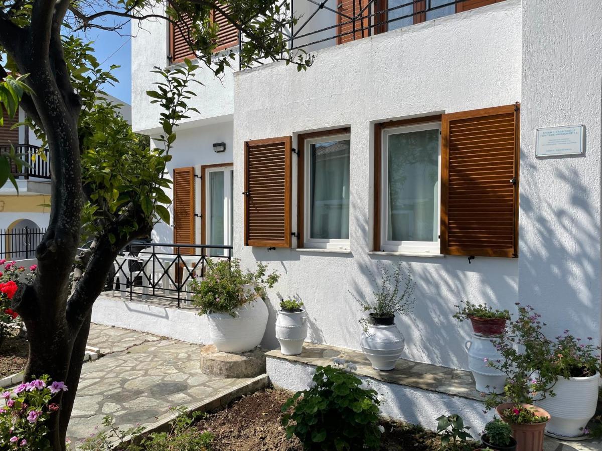 Karagiozos Studios & Apartments Skopelos Town Exterior photo